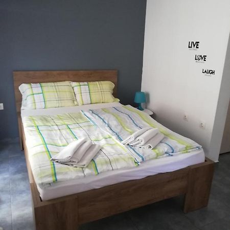 Apartment By The Sea,Neoi Epivates Beach, Thessaloniki นัวอายบิวาไต ภายนอก รูปภาพ