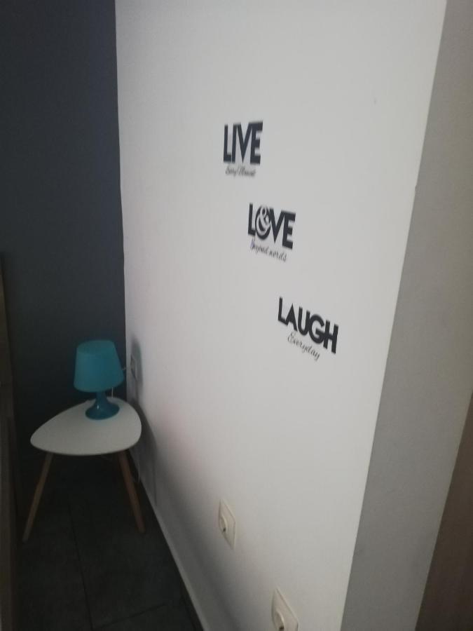 Apartment By The Sea,Neoi Epivates Beach, Thessaloniki นัวอายบิวาไต ภายนอก รูปภาพ