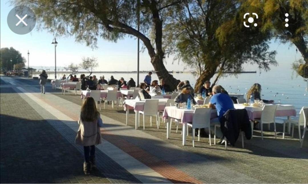 Apartment By The Sea,Neoi Epivates Beach, Thessaloniki นัวอายบิวาไต ภายนอก รูปภาพ